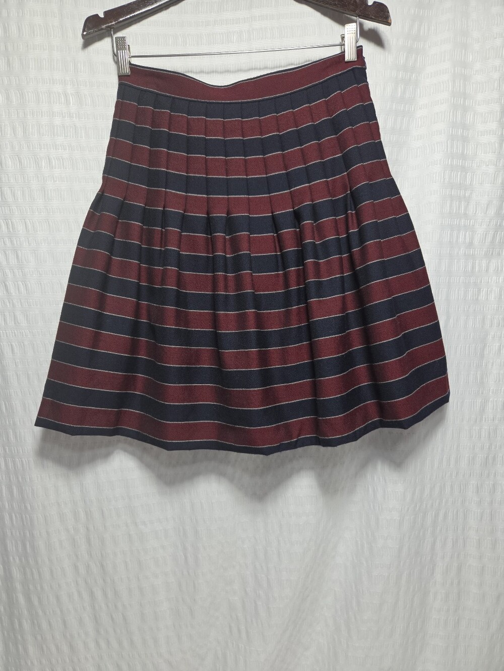 Brooks Brothers Red Fleece 100% Wool Skirt. Size 2